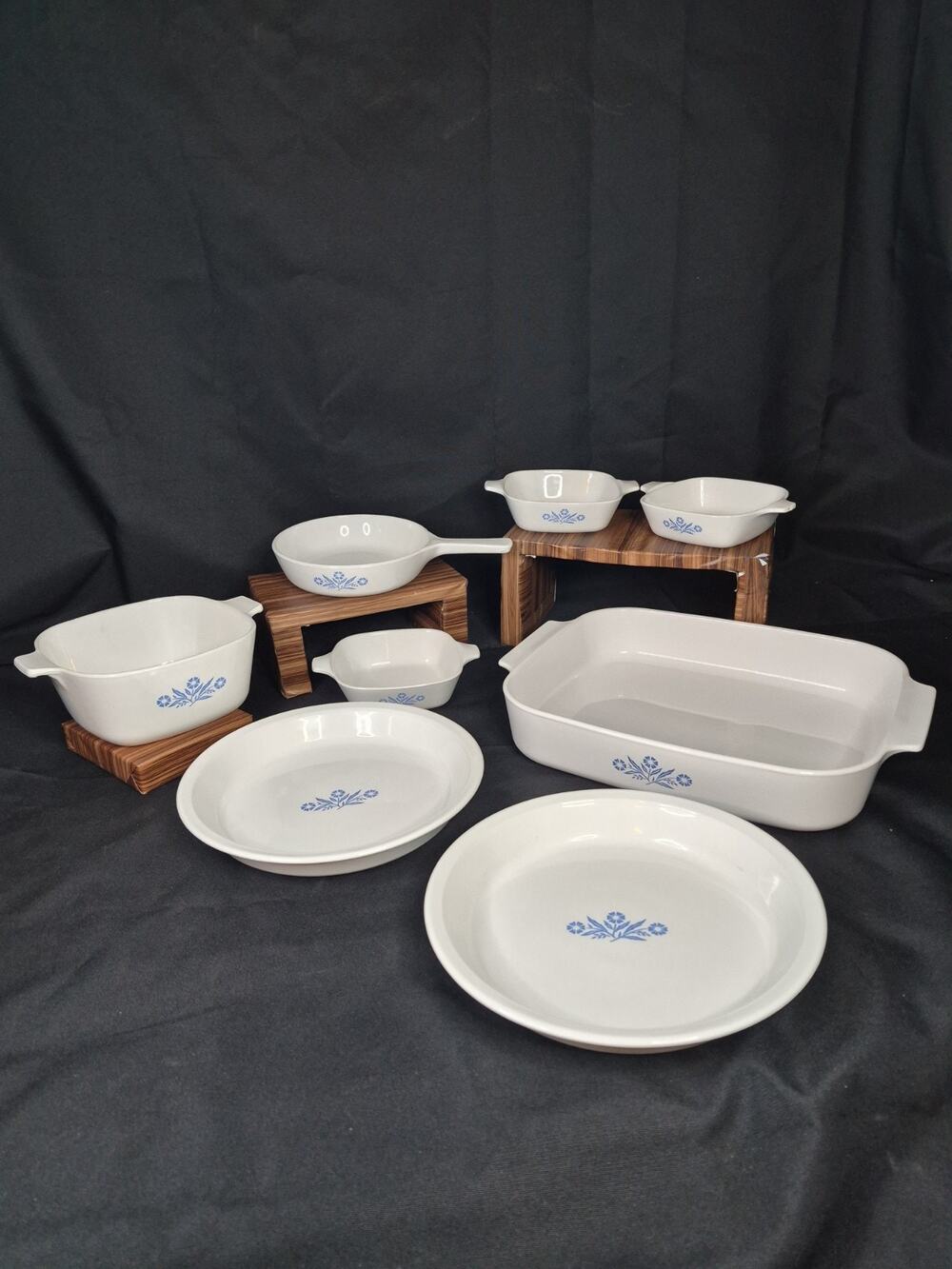 CorningWare Blue Cornflower Casserole Baking Dishes 8 Peices Beautiful Condition